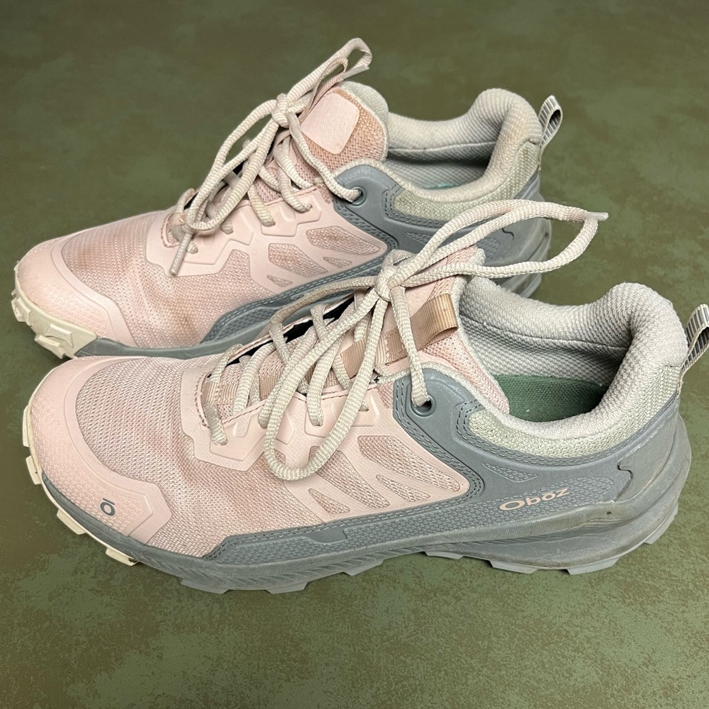 Oboz women’s Katabatic hikers